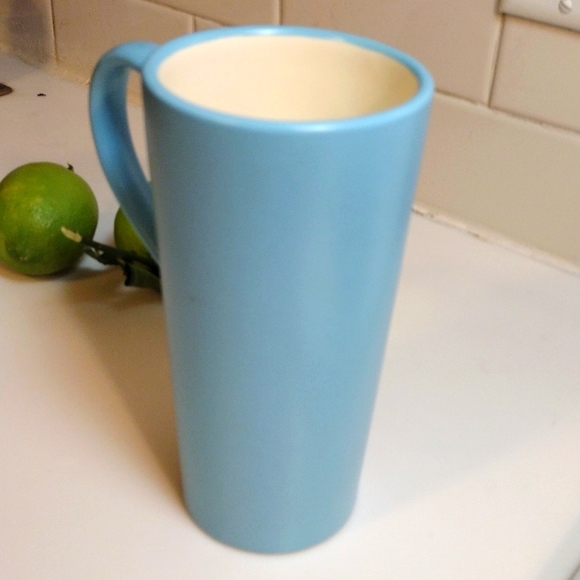 Hallmark "we're not in Kansas anymore" coffee mug - Picture 2 of 5